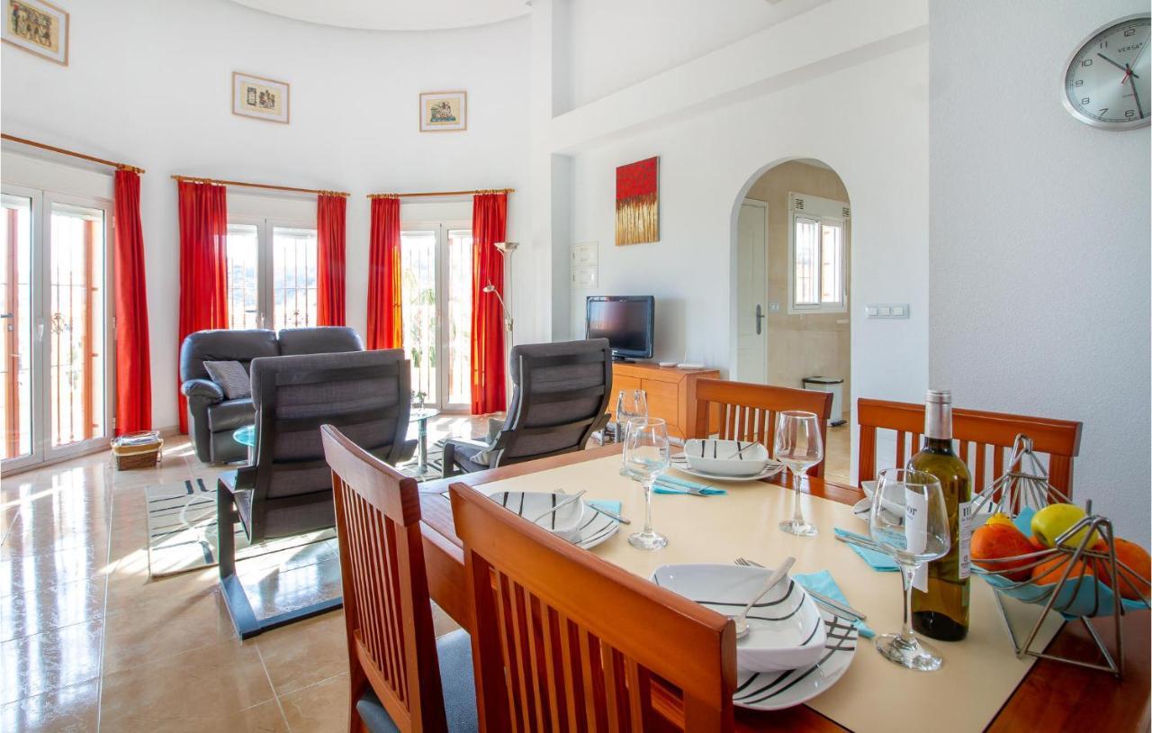 Nice Home In Ciudad Quesada With Wifi Extérieur photo